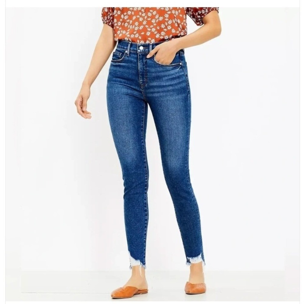 Loft Womens Size 28/6 The Curvy Skinny Jean Medium Wash Chewed Raw Hem High Rise
